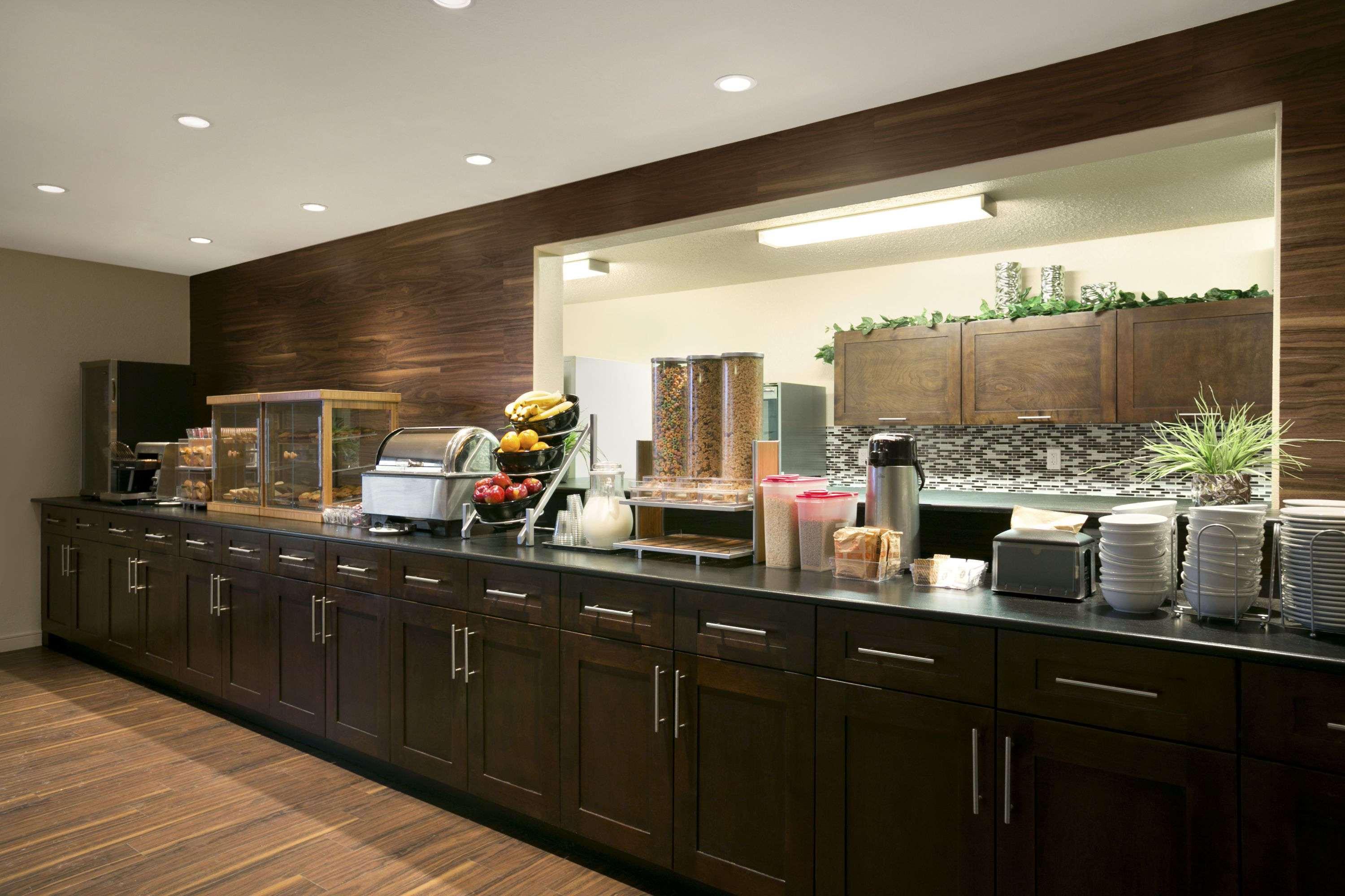 Days Inn By Wyndham Regina Buitenkant foto