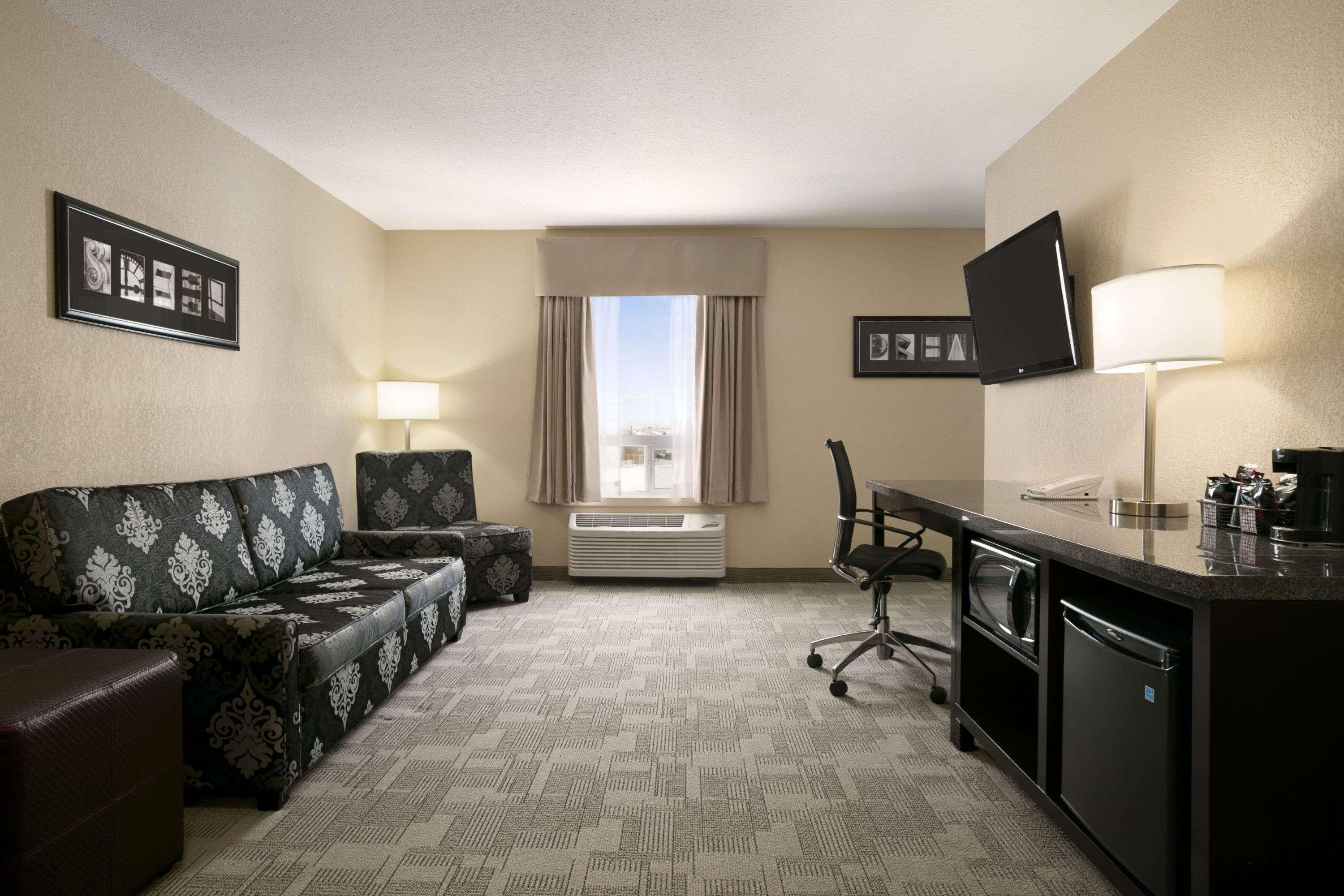 Days Inn By Wyndham Regina Buitenkant foto