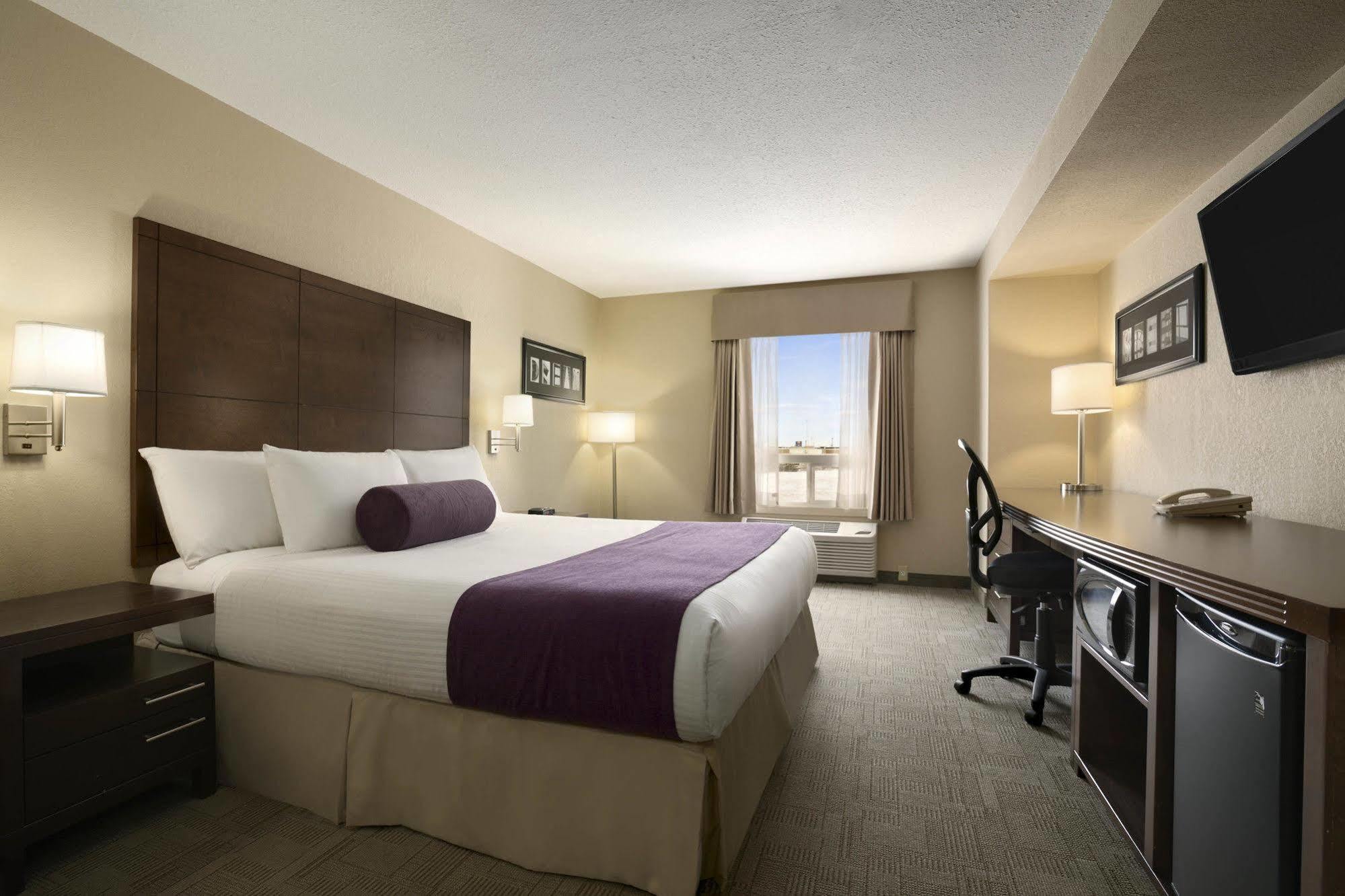 Days Inn By Wyndham Regina Buitenkant foto